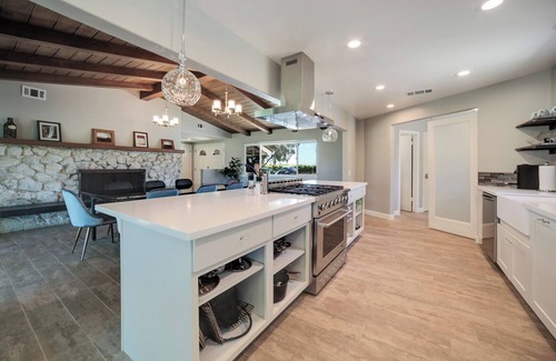 Fairfield House | Spacious 4-bedroom house in wine country. USA today voted as #1 wine region.