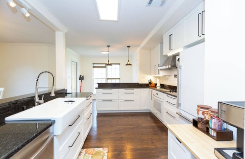 Grovetown House | Spacious 4-bedroom house with AC and fitness room in brilliant Grovetown