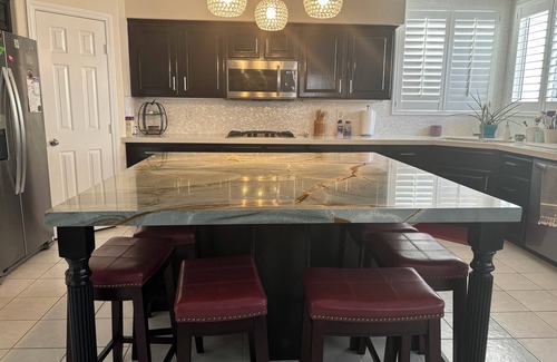Desert Shores House | Spacious 4-bedroom house with pool and hot tub in amazing Las Vegas