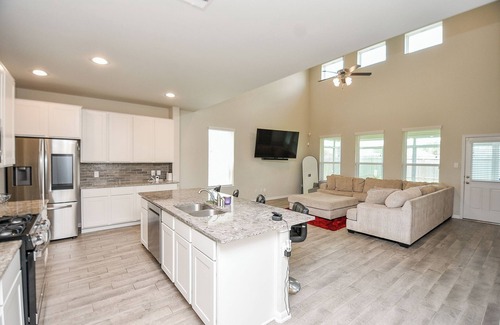 Houston House | Spacious 4-bedroom house with fitness room and WiFi in Houston