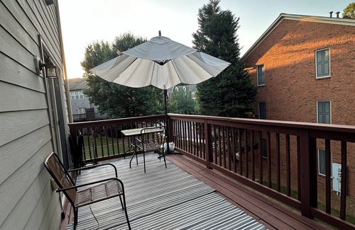 Atlanta House | Spacious 4-bedroom townhome with AC and WiFi in charming Smyrna