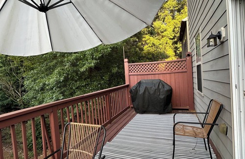 Atlanta House | Spacious 4-bedroom townhome with AC and WiFi in charming Smyrna