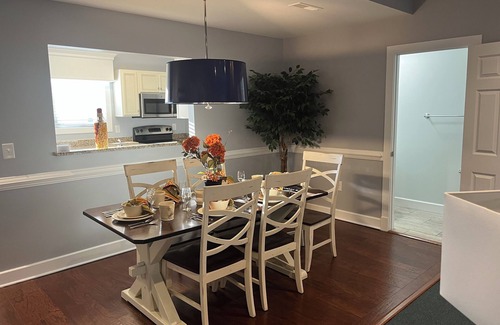 Lackey Villa | Spacious 4-bedroom villa in charming Williamsburg with AC and WiFi