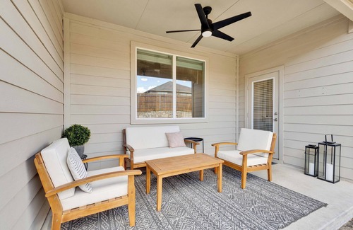 McNeil House | Spacious 4BR 3BA w/gameroom near DT/UT/Domain