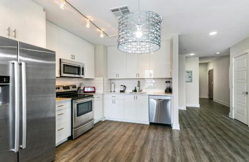 Central Business District Apartment | Spacious 4BR Condo Near French Quarter
