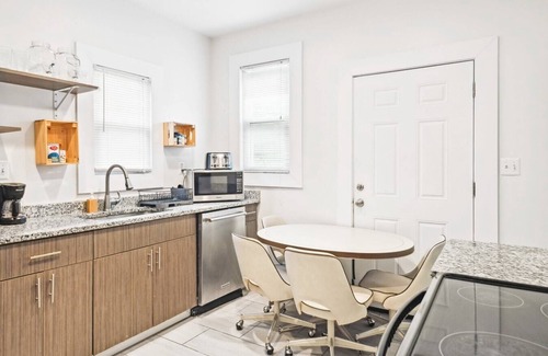 Detroit House | Spacious 4BR Getaway: Perfect for Family and Friends