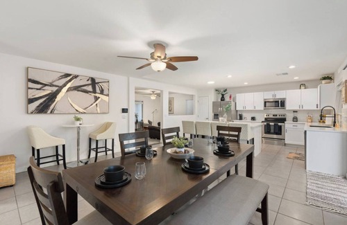 Eloy House | Spacious 4BR Retreat with Pool & Comfort in Arizona City