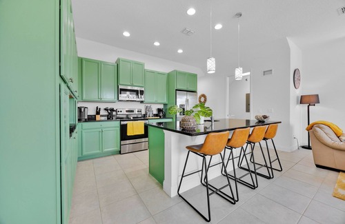 Davenport House | Spacious 4BR Townhome with Private Pool near Disney, Universal, and SeaWorld