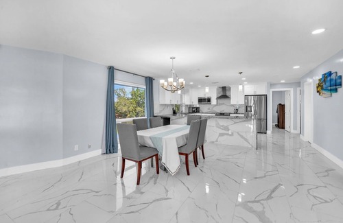 Fort Lauderdale House | Spacious 5-Bedroom Waterfront Home with Pool & Ocean Access on Dania Canal.
