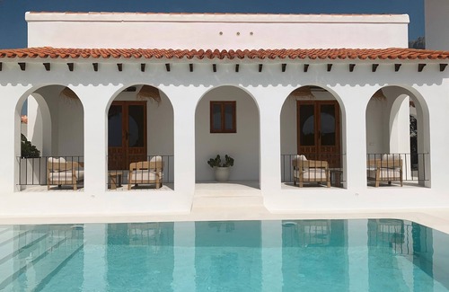 Altea la Vella Villa | Spacious 5-bedroom bohemian villa in lovely Altea with AC. 4 bathrooms.