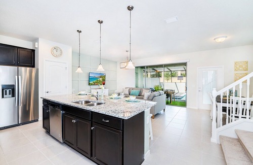 Four Corners House | Spacious 5-bedroom Family Fun Home w/Private Pool, Near Disney