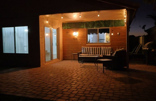 Peoria House | Spacious 5-bedroom house with pool and jacuzzi, in welcoming Peoria