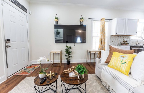 Church Street House | Spacious 5BR Atlanta Retreat – Game Room, Firepit, Pet-Friendly, Near Downtown