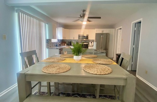 Noblesville House | Spacious 5BR-Central & Group Friendly