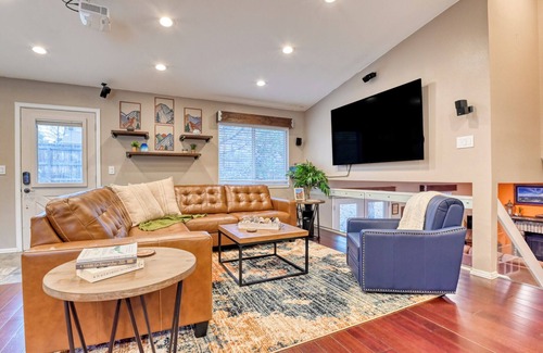 Southwest Colorado Springs House | Spacious 5BR Family Retreat Near Broadmoor & Garden of the Gods