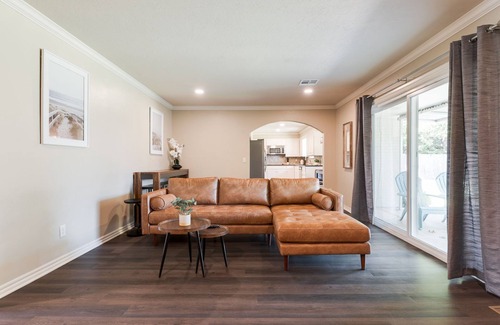 Central Oklahoma City House | Spacious 5BR Retreat Near Lake Hefner – Sleeps 12 + 2 car Garage