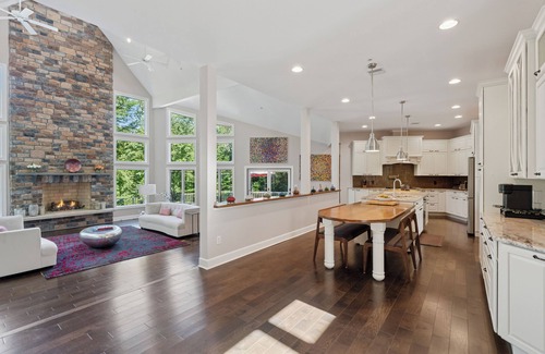 Newtown Square House | Spacious 6-bedroom in lovely Newtown Sq 2 miles from Aronimink Golf Club