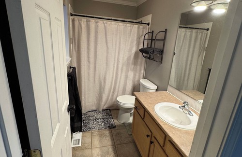Coeur d'Alene House | Spacious 6-bedroom house with AC and WiFi in beautiful Coeur d'Alene