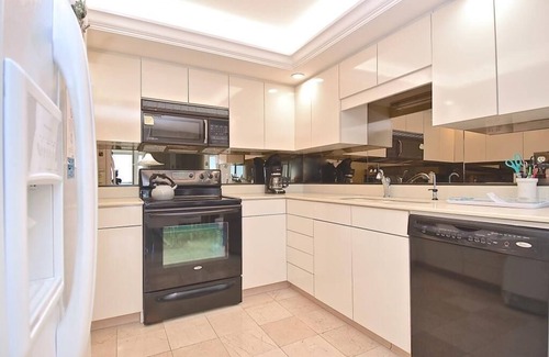Siesta Key Condo | Spacious 7th Floor Beachfront Condo with Stunning Gulf Views & Private Beach at Fishermans Haven. FH