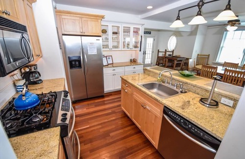 Cape May House | Spacious 8-Bedroom House with Ocean Views & Pool