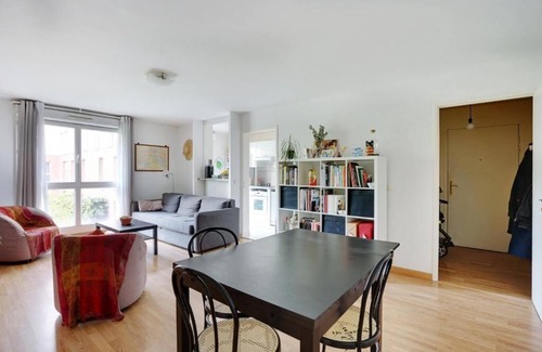 Epinettes Apartment | Spacious and quiet apartment; very close Paris and to metro line 14 and RER Cnn