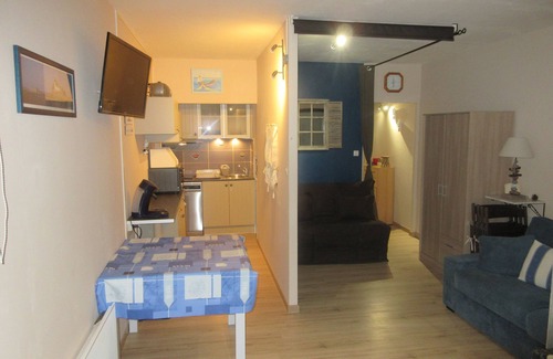 Saint-Jean-de-Monts Apartment | Spacious and splendid studio 35m2 * Sea view and direct access to the beach