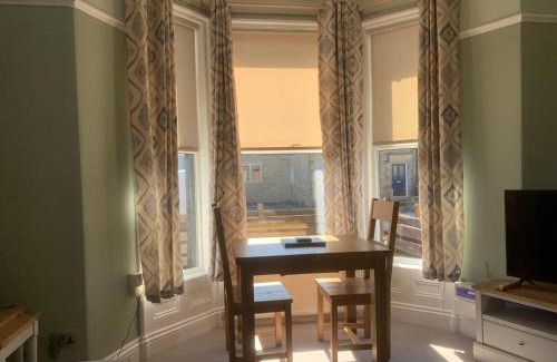 Ilkley Apartment | Spacious and bright 1 - bedroom rental unit