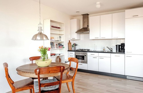 Merenwijk Apartment | Spacious and luxurious first floor apartment with balcony- Kaag (19)