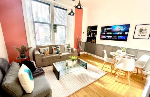 Hawick Apartment | Spacious and Stylish Flat in the Heart of Hawick