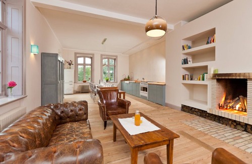 Muritz Apartment | Spacious and stylish in the monument to the Müritz, near the lake and golf course