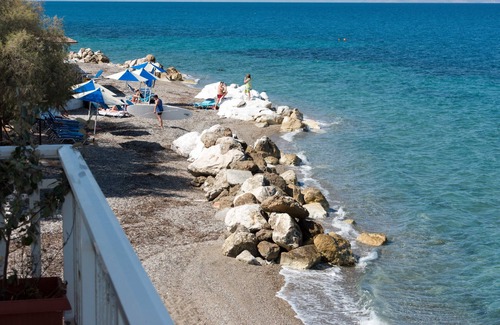 Melissi Apartment | Spacious Apartment on the Beachfront