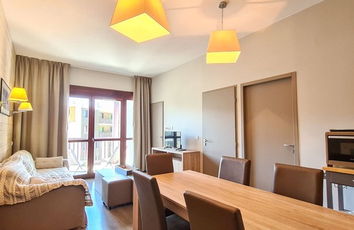 Flaine Apartment | Spacious apartment for 6, ski-in/ski-out, spa and pool