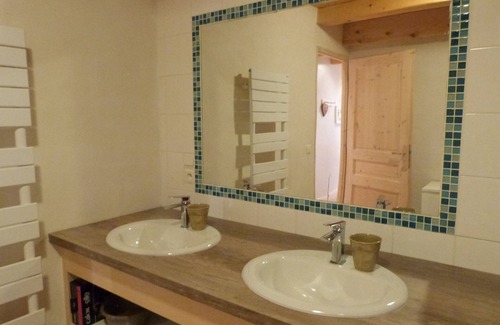 Crest-Voland House | Spacious apartment any comfort in chalet. Cozy and warm atmosphere.