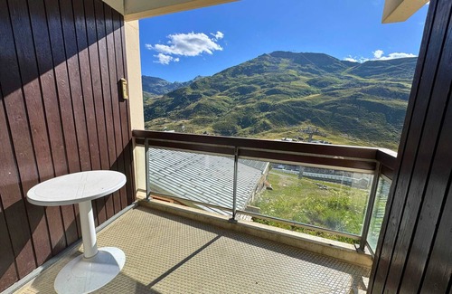 Reberty Apartment | Spacious Apartment for 10, Ski-In/Ski-Out, Reberty 1850, Les Menuires