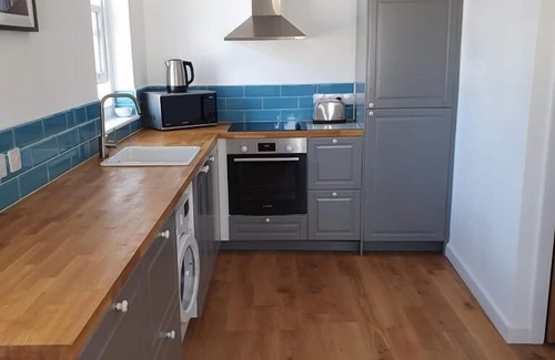 Teignmouth Apartment | Spacious apartment, ideal for a family or two couples based in the town centre.
