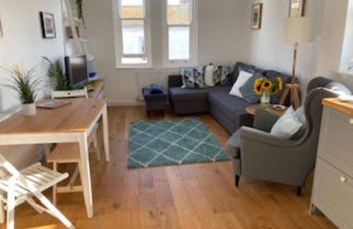 Teignmouth Apartment | Spacious apartment, ideal for a family or two couples based in the town centre.