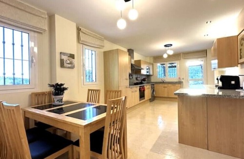 San Roque Apartment | Spacious Apartment in San Roque Golf Club