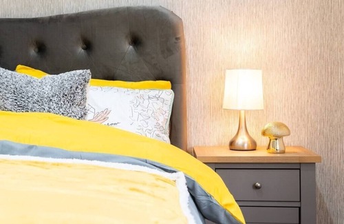 Chelmsford Apartment | Spacious Apartment in the center