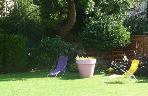 Anglet Apartment | Spacious apartment in villa with large private garden and terrace near the sea