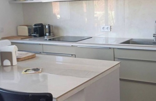 Bayonne Apartment | Spacious apartment near the center with terrace and parking