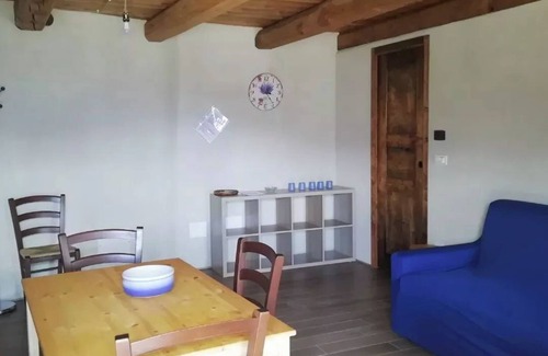 Morinesio Apartment | Spacious apartment with balcony and wonderful view of the mountains.