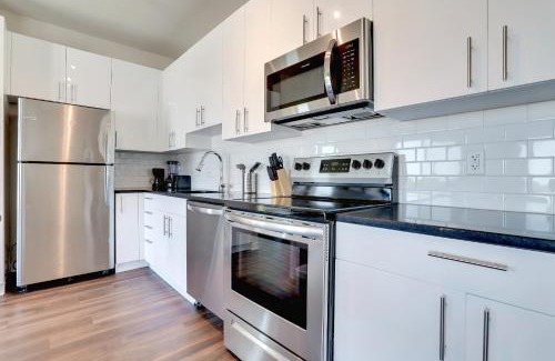 Jefferson Manor Apartment | Spacious Apt w All Amenities That You Need!