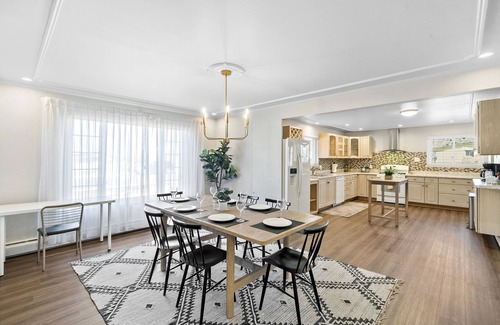 Lamar Heights Area House | Spacious Arvada Home Perfect Location - Near Old Town Arvada, Denver, Red Rocks