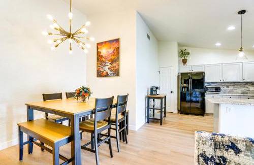 Springer Ranch House | Spacious Backyard with Putting Green! Peoria Retreat