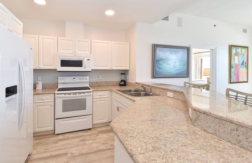 Miramar Beach Condo | Spacious Beachfront Condo w/Gulf & Lake Views in Miramar Beach! 🏖🌴☀