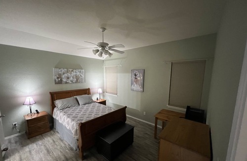 San Marcos House | Spacious & Beautiful 4 Bedroom Home - 5 min from downtown & the River