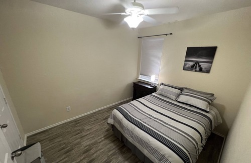 San Marcos House | Spacious & Beautiful 4 Bedroom Home - 5 min from downtown & the River