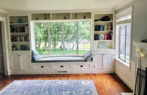 Sherwood Hills House | Spacious, Beautiful 7 bedroom Home on the Mountain w Hot Tub (weeklydiscount!)