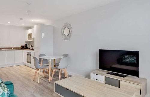 Bordesley Apartment | Spacious & Bright 1 Bed Apartment in Birmingham