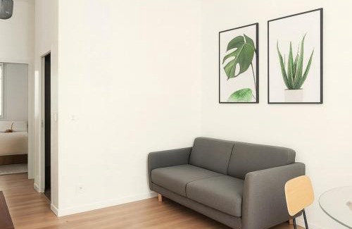 Zola - Pressense Apartment | Spacious & bright - 6 sleeping places just steps away from Charpennes